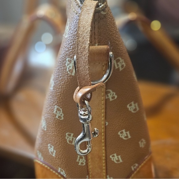Dooney & Bourke Brown Leather Signature Shoulder Bag - Picture 4 of 9